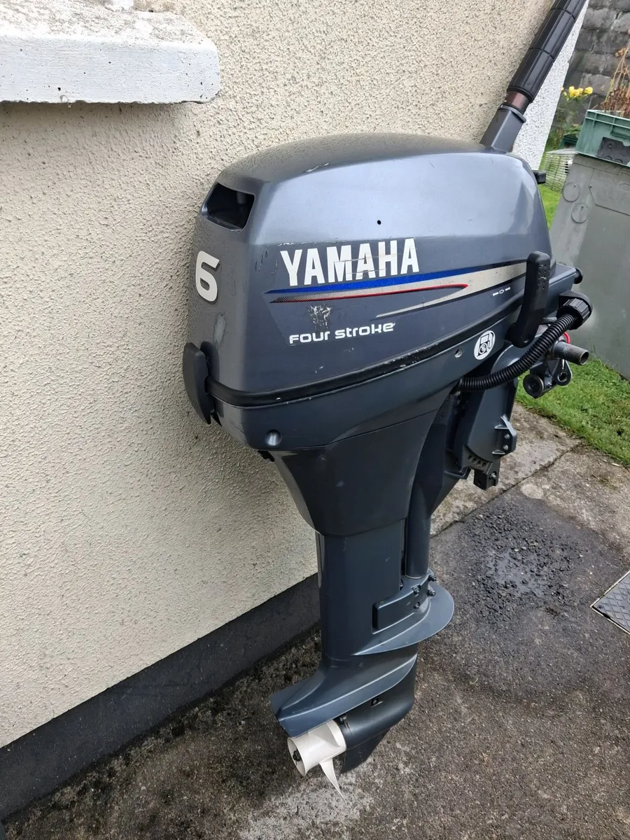 4-stroke outboard YAMAHA-6 hp - Image 1