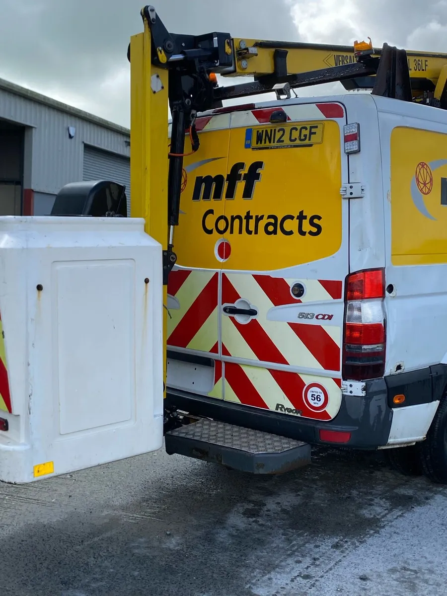 Mercedes sprinter cherry picker - Image 3