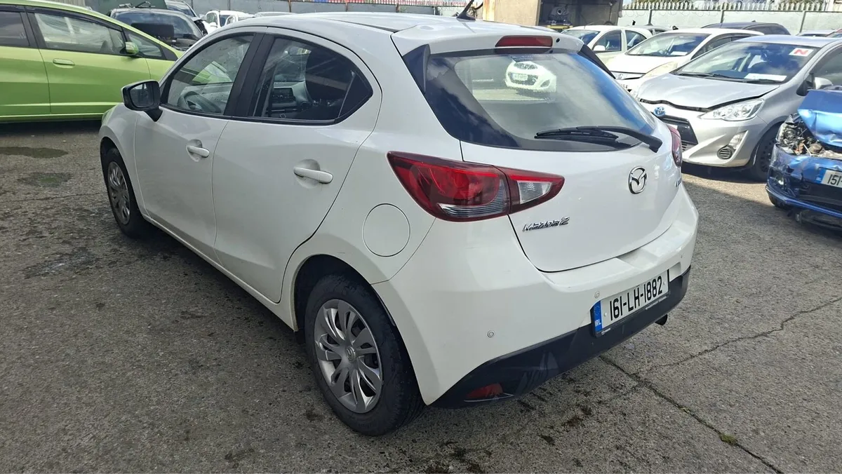 16 Mazda 2 - Image 4