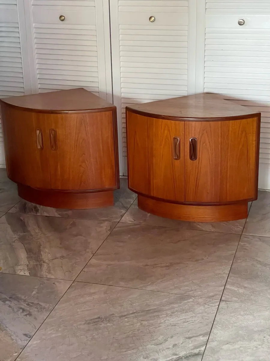 Mid century G plan quarter cabs - Image 1