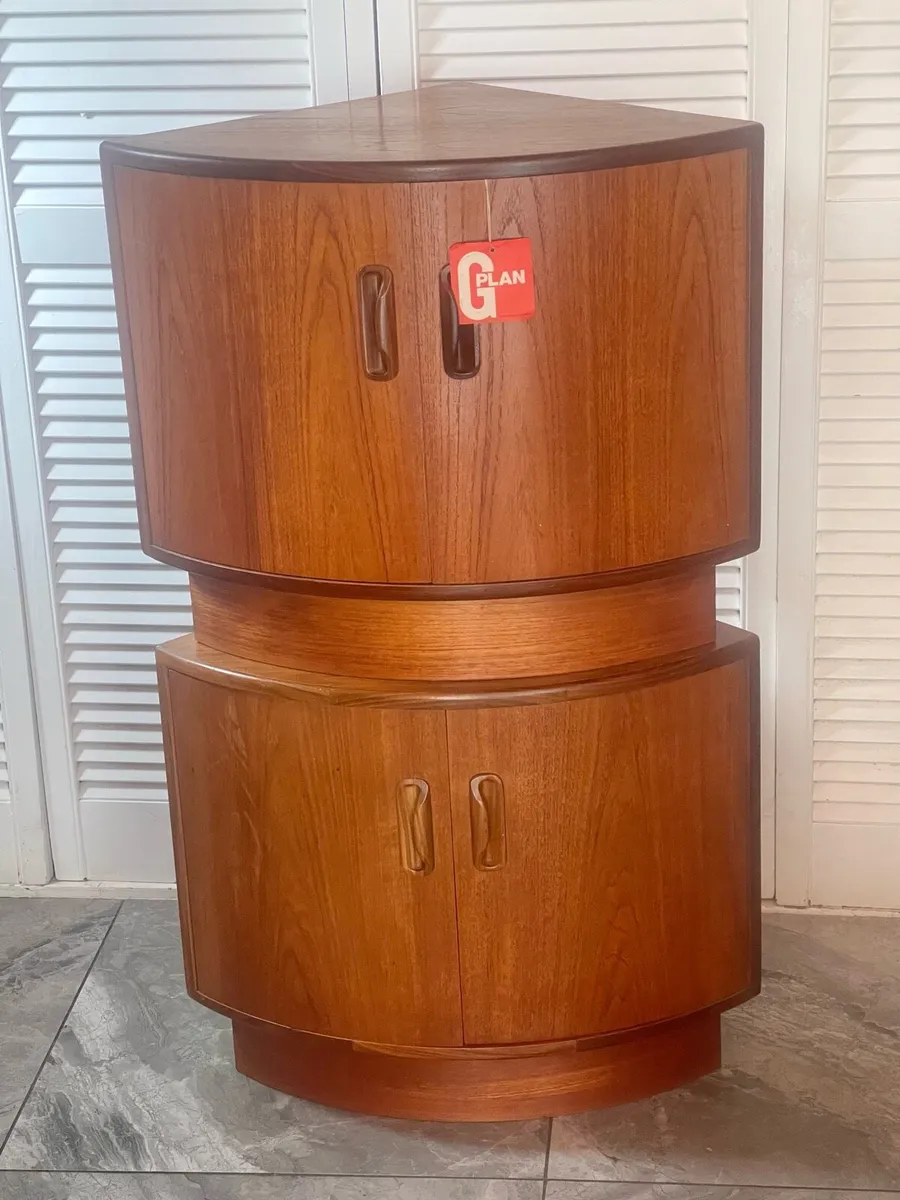 Mid century G plan quarter cabs - Image 3
