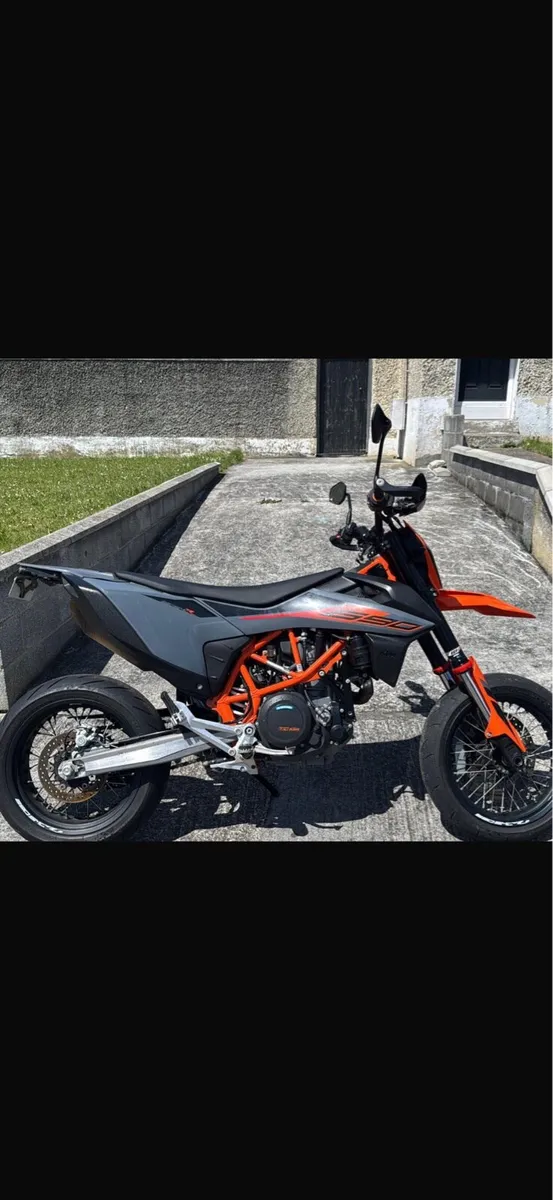 KTM 690 SMCR - Image 1
