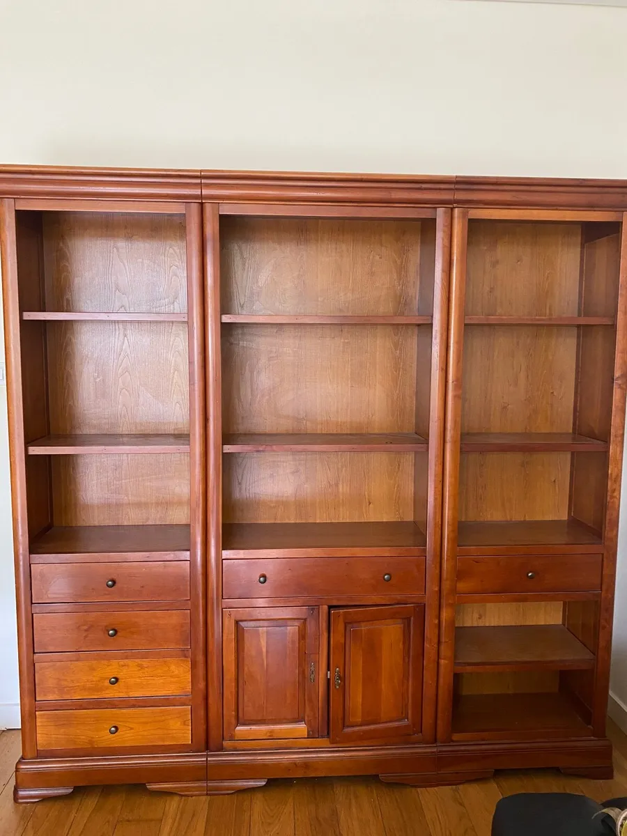Living room dresser/shelving - Image 1