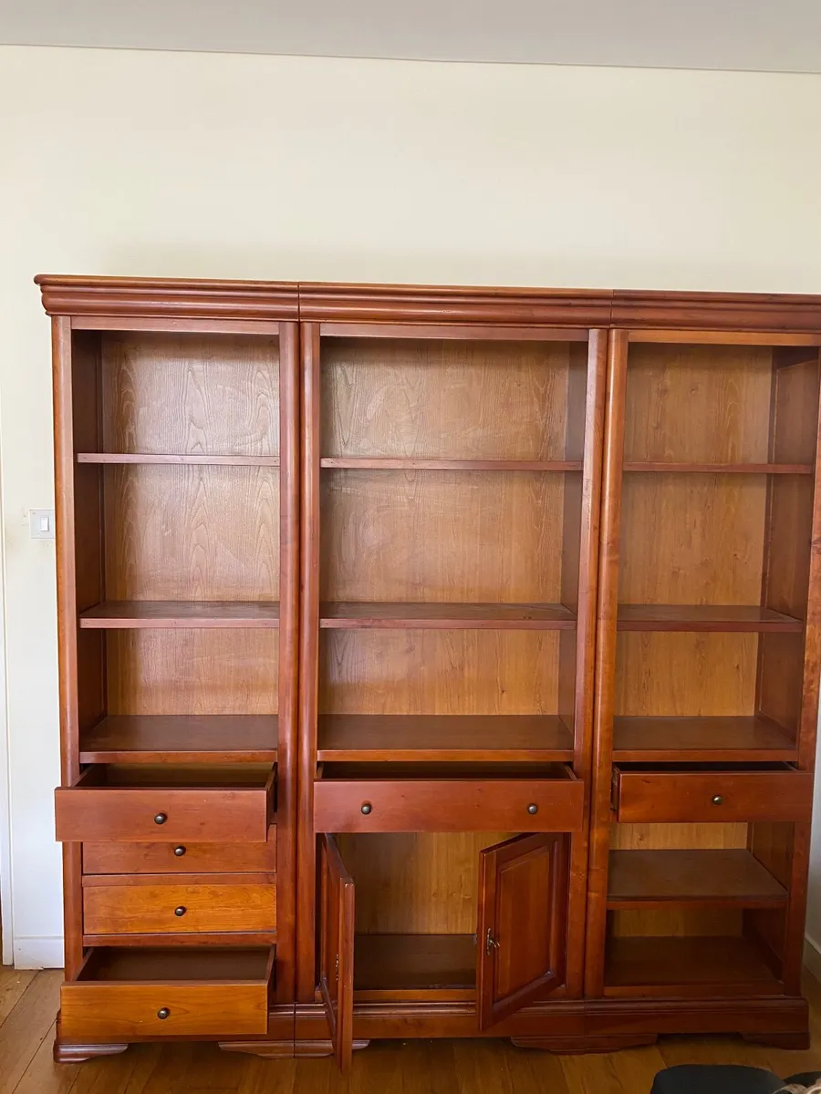 Living room dresser/shelving - Image 4