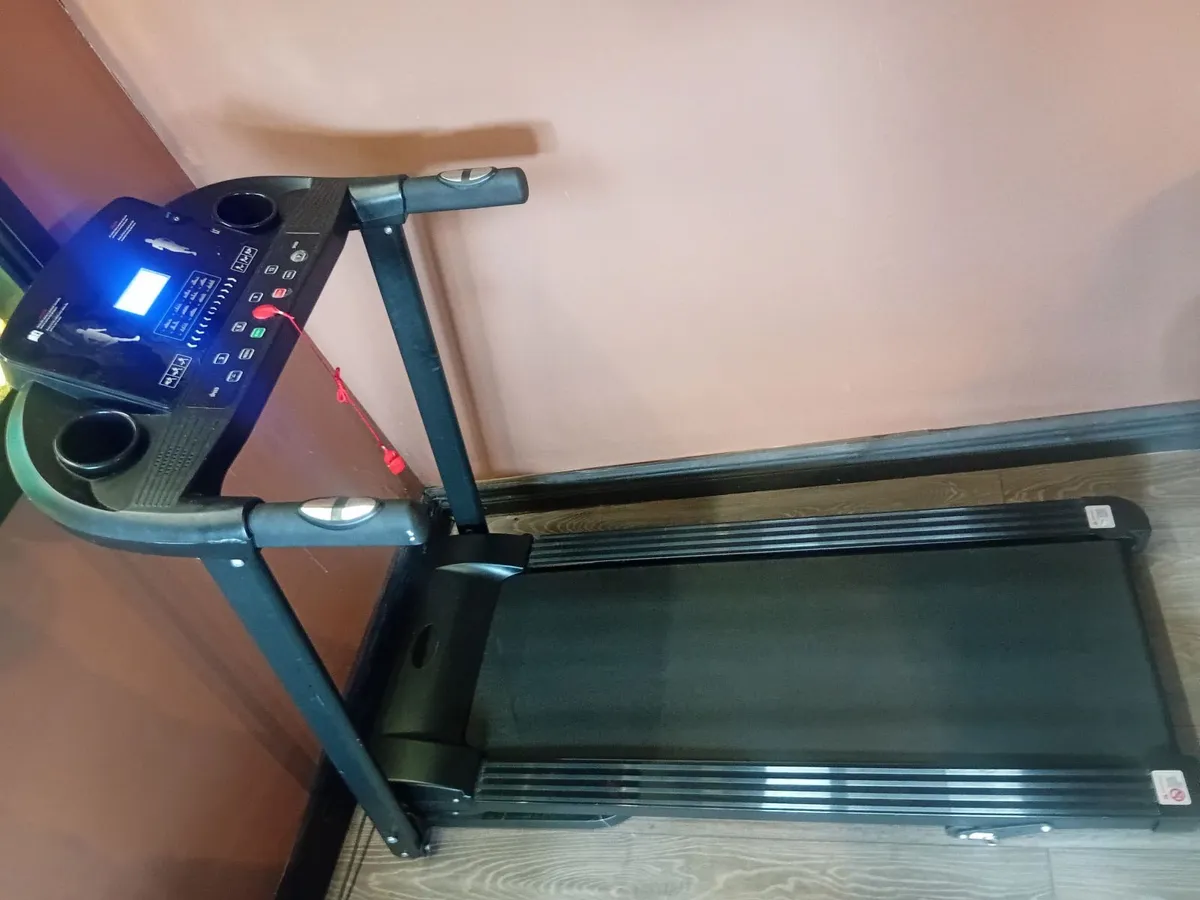 Treadmill - Image 1