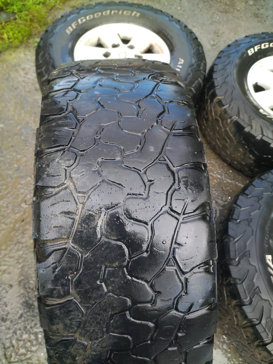 Toyota hilux 15inch alloys - Image 3