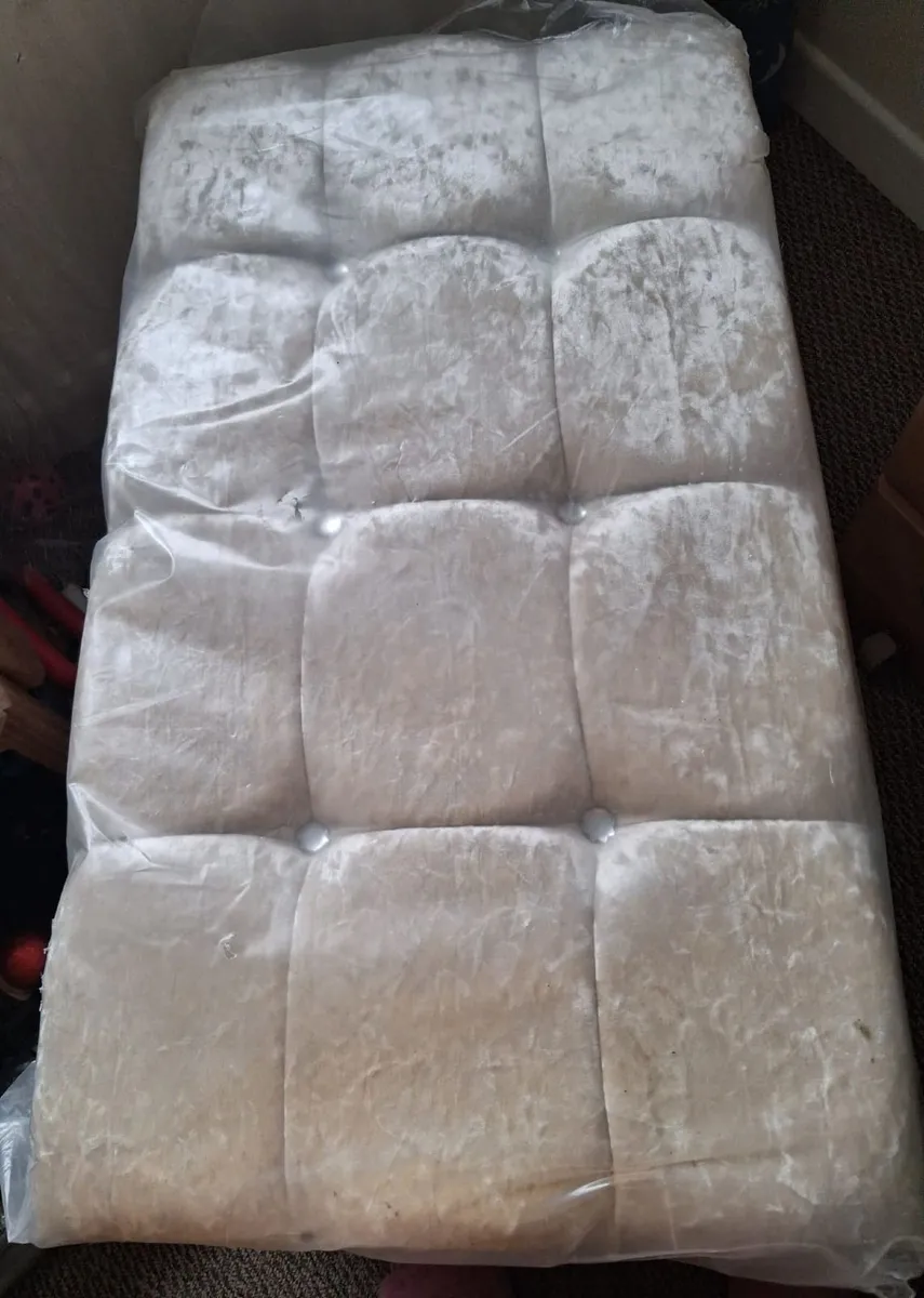 Ottoman for sale! - Image 2