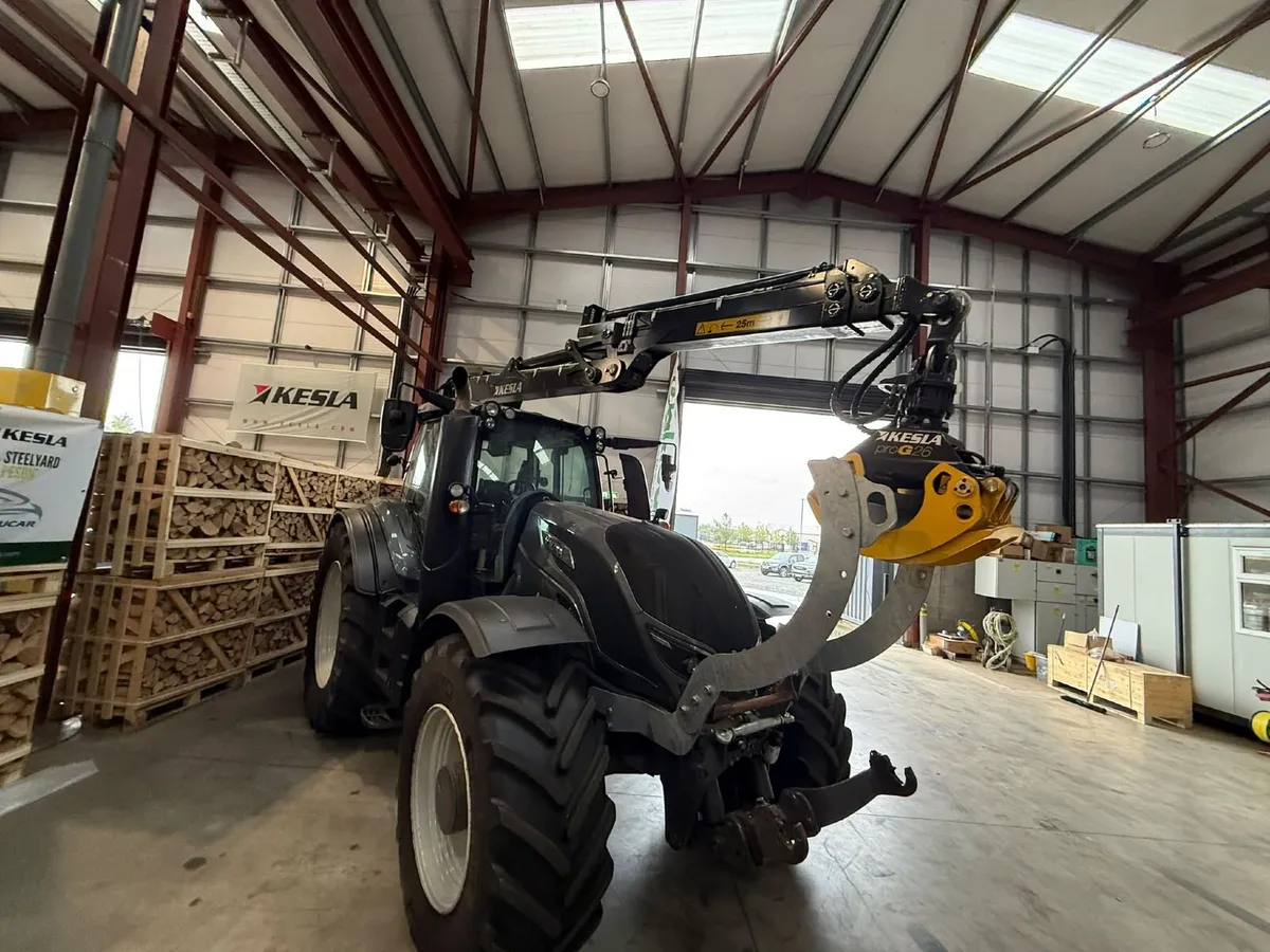 2019 Valtra T174 Tractor inc Kesla Crane - Image 4