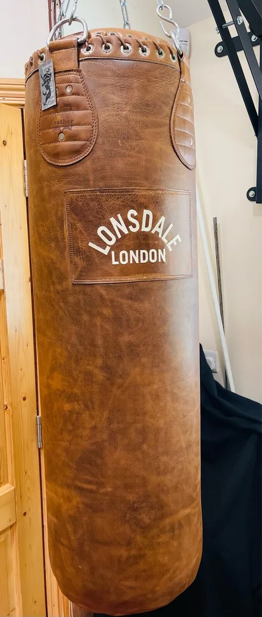 Lonsdale Professional Genuine Leather Punch Bag - Image 2