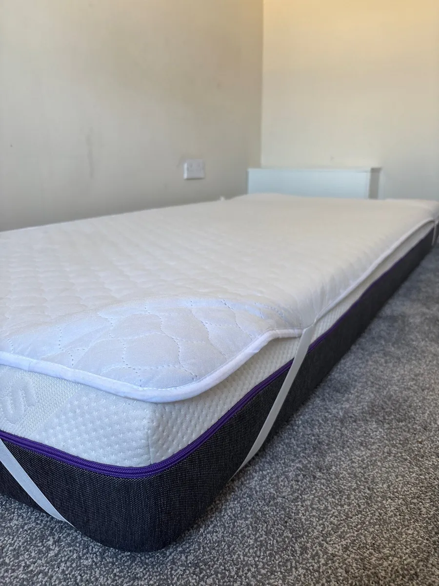 Single mattress and topper - Image 3