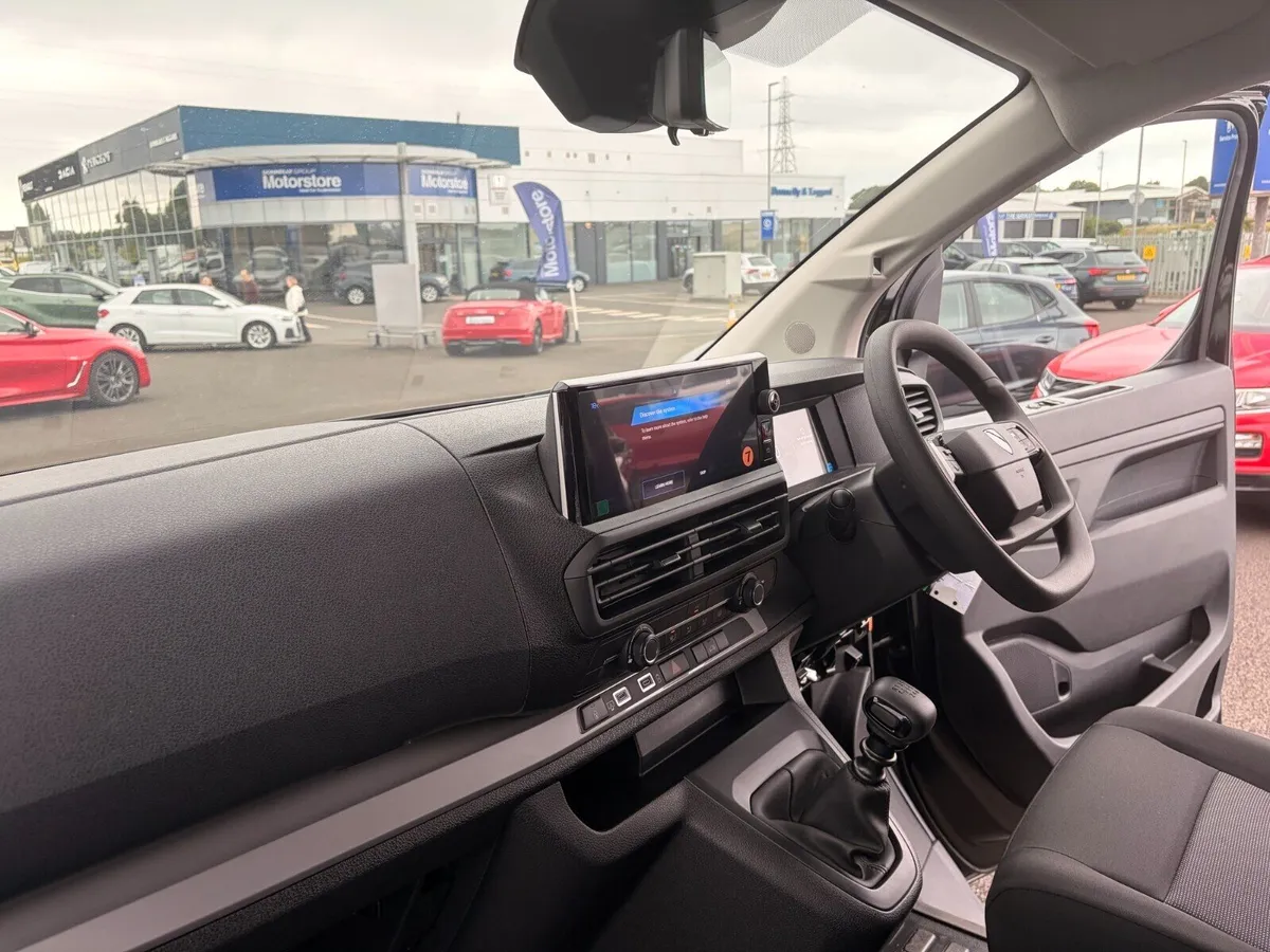 Peugeot Expert L1 Diesel Asphalt - Image 4