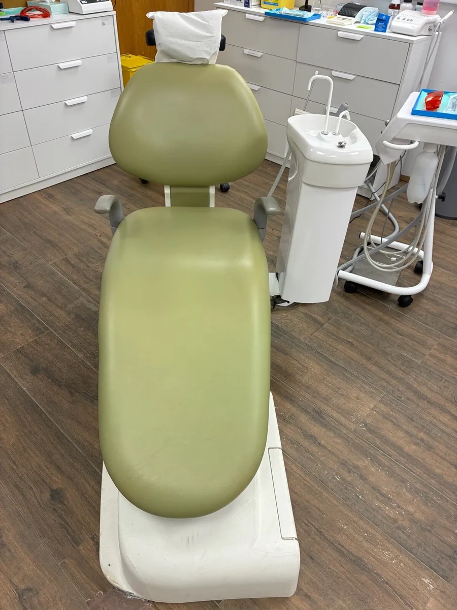 Dental Chair with cart - Image 1