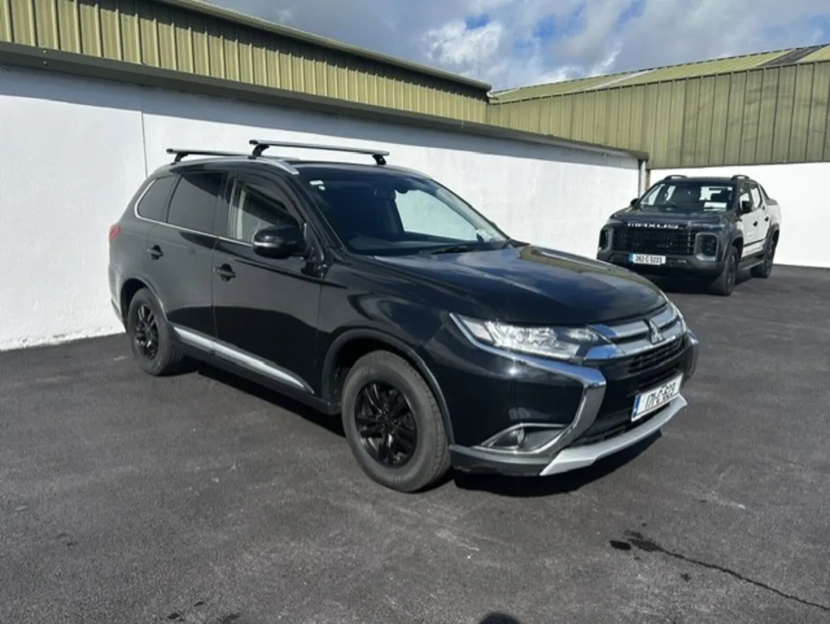 Mitsubishi Outlander 2017 - Image 1