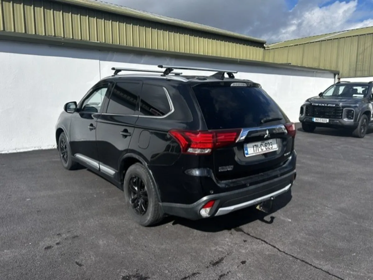 Mitsubishi Outlander 2017 - Image 4
