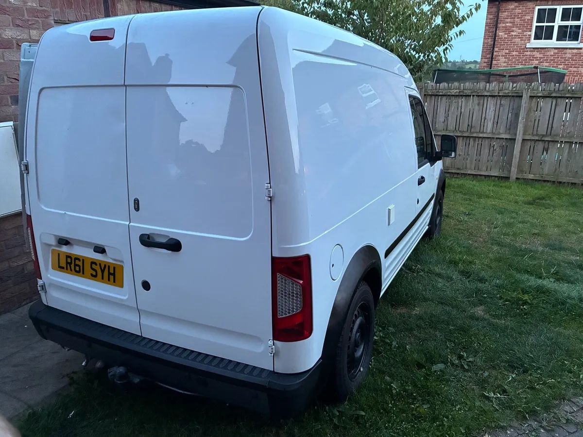Transit Connect Microcamper - Image 3