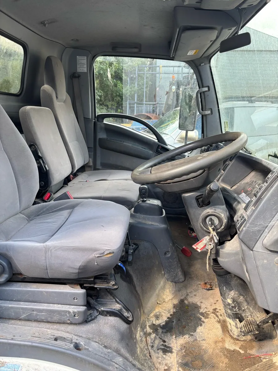 Isuzu 7.5 tonne tipper - Image 3