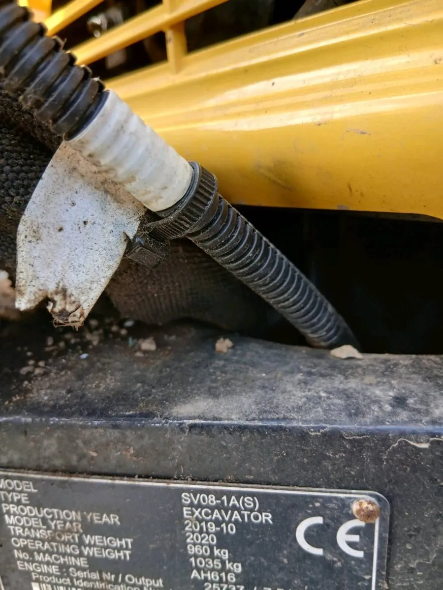 Yanmar SV08 Micro Digger - Image 4