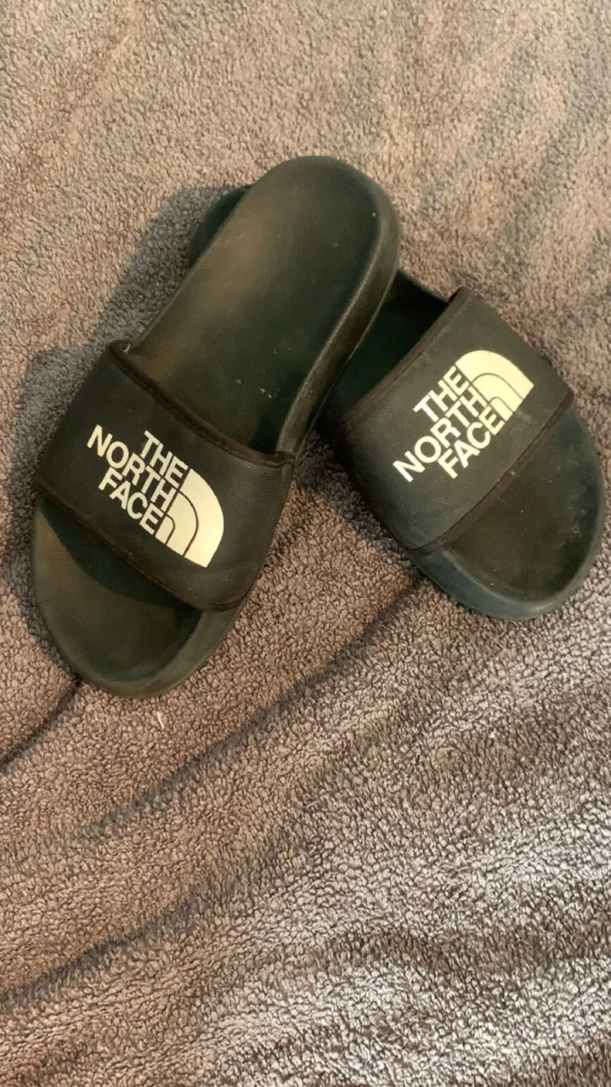 North Face Sliders - Image 2
