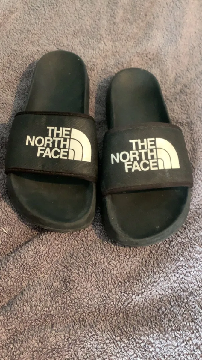 North Face Sliders - Image 1