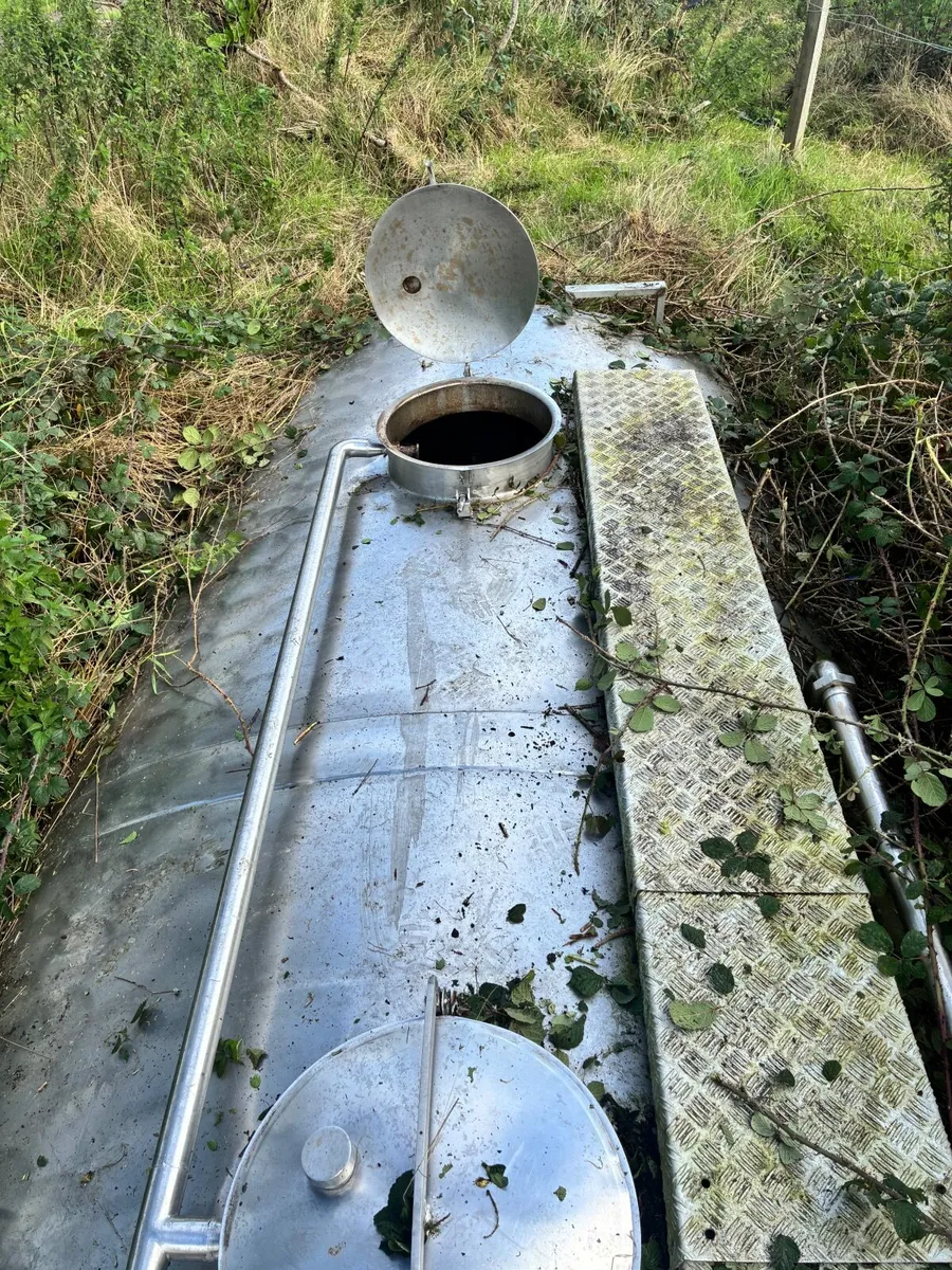 Stainless Steel Water Tank. - Image 3