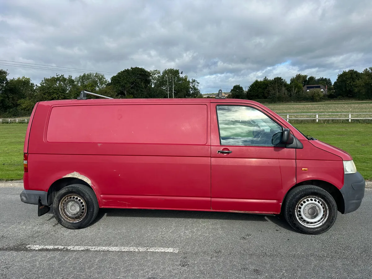 Volkswagen Transporter 2005 TAX/DOE 02/27 - Image 3