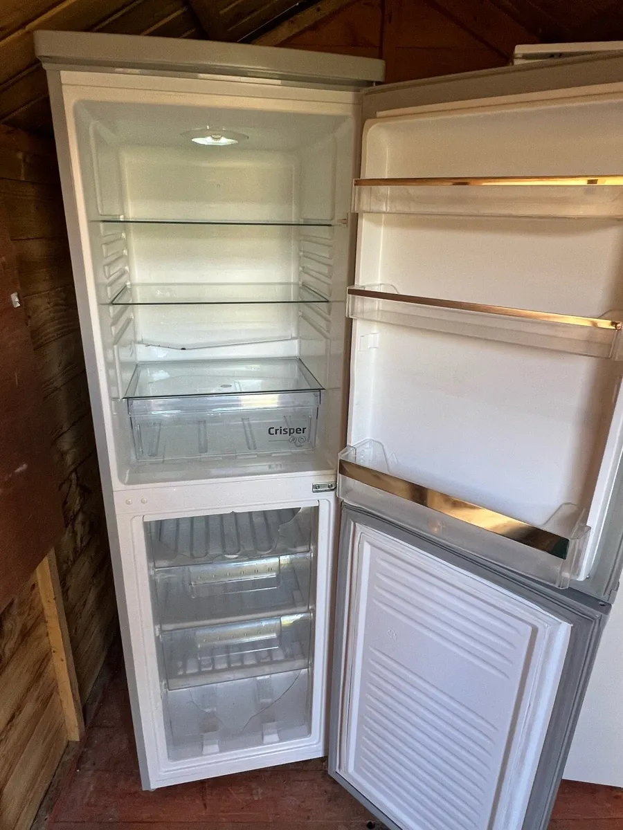 Fridge freezer - Image 4