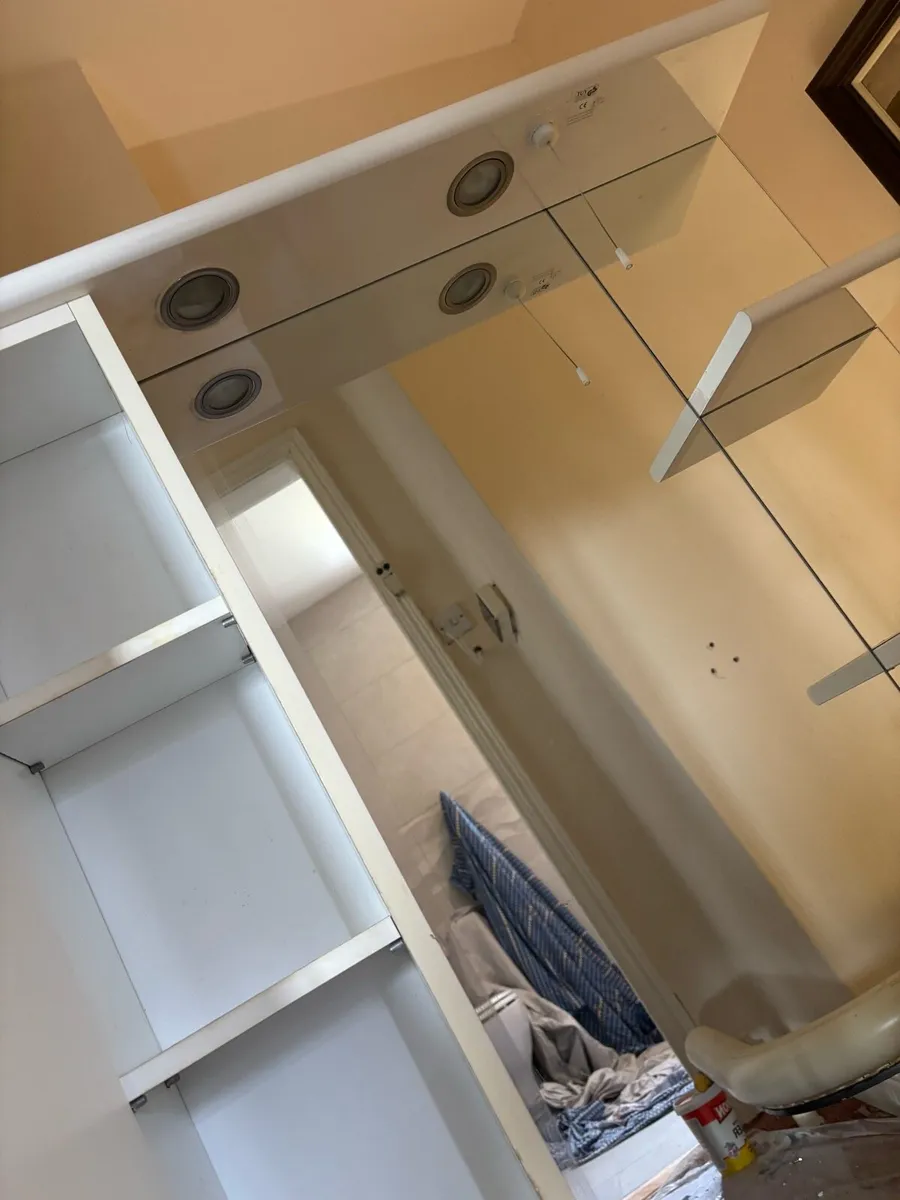 Bathroom mirror with lights - Image 3