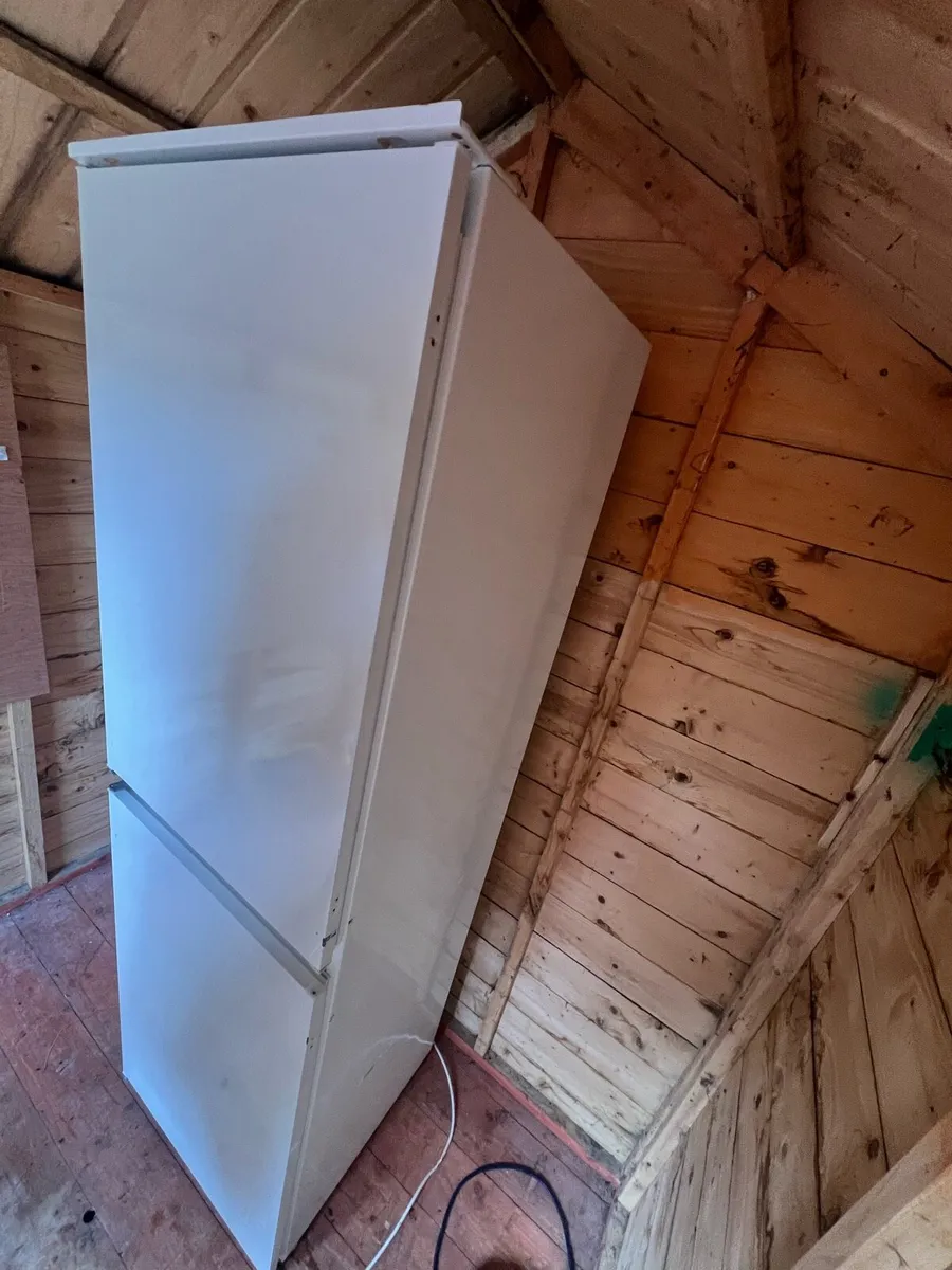 Fridge freezer - Image 2
