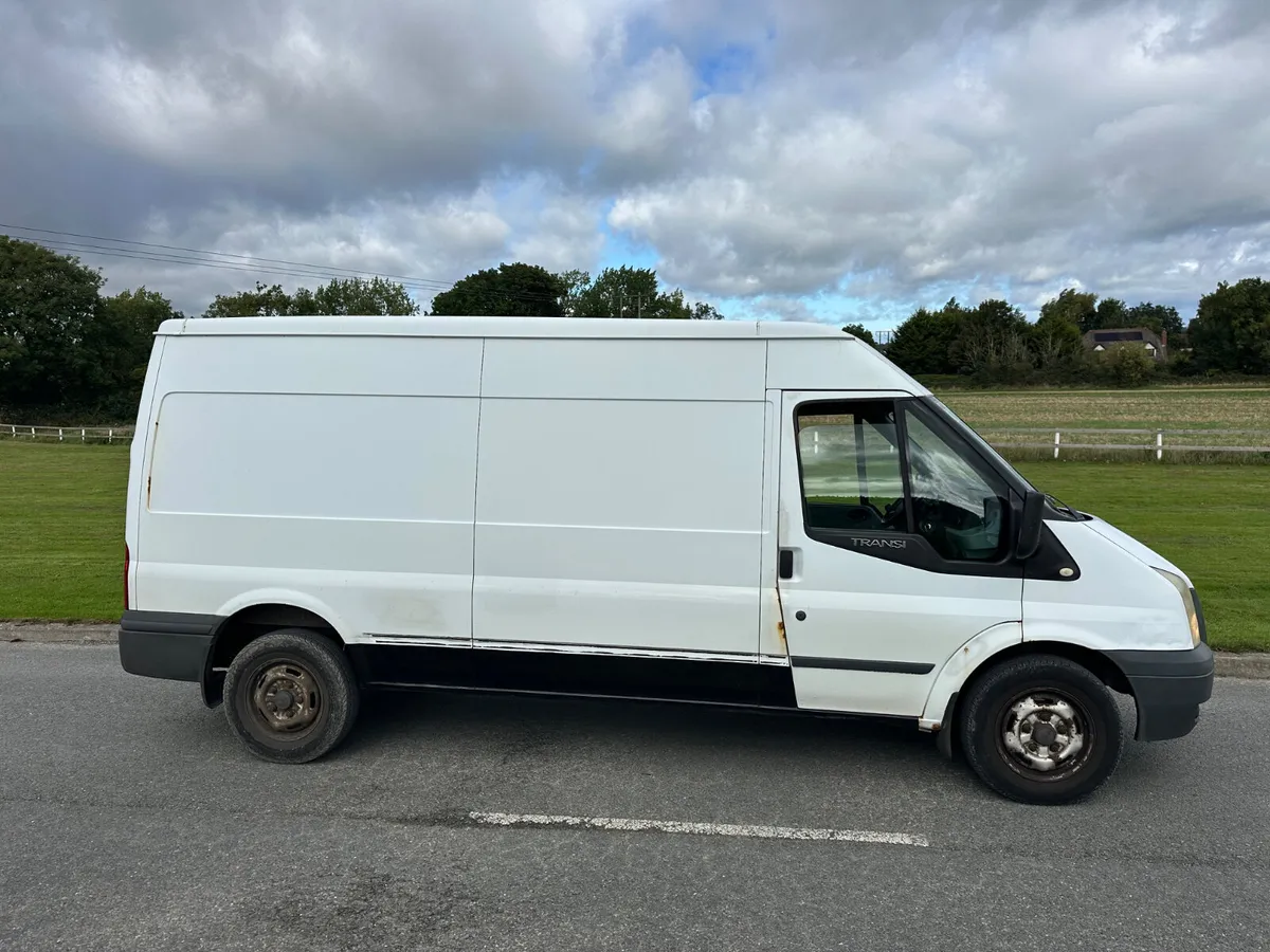 Ford Transit 2010 TAX/DOE 04/27 - Image 3