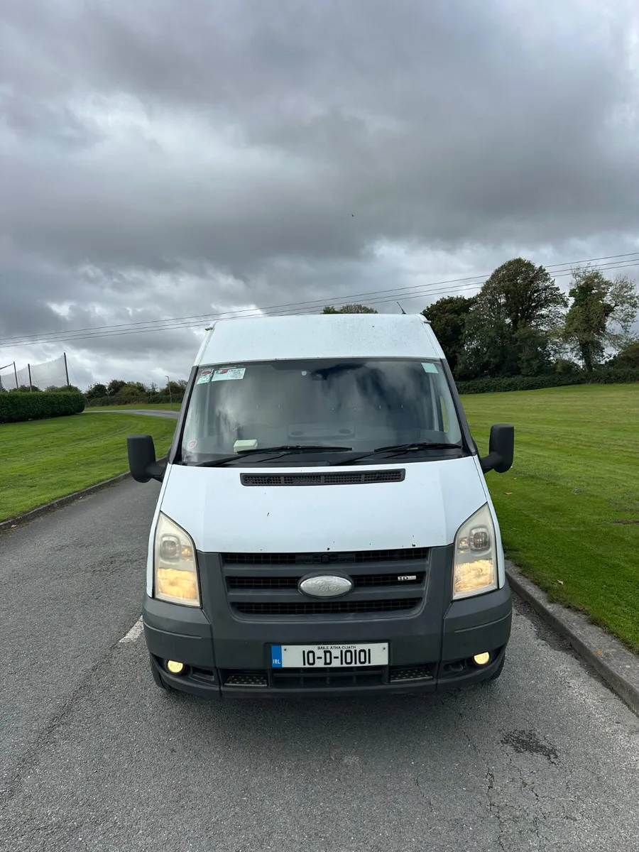 Ford Transit 2010 TAX/DOE 04/27 - Image 2