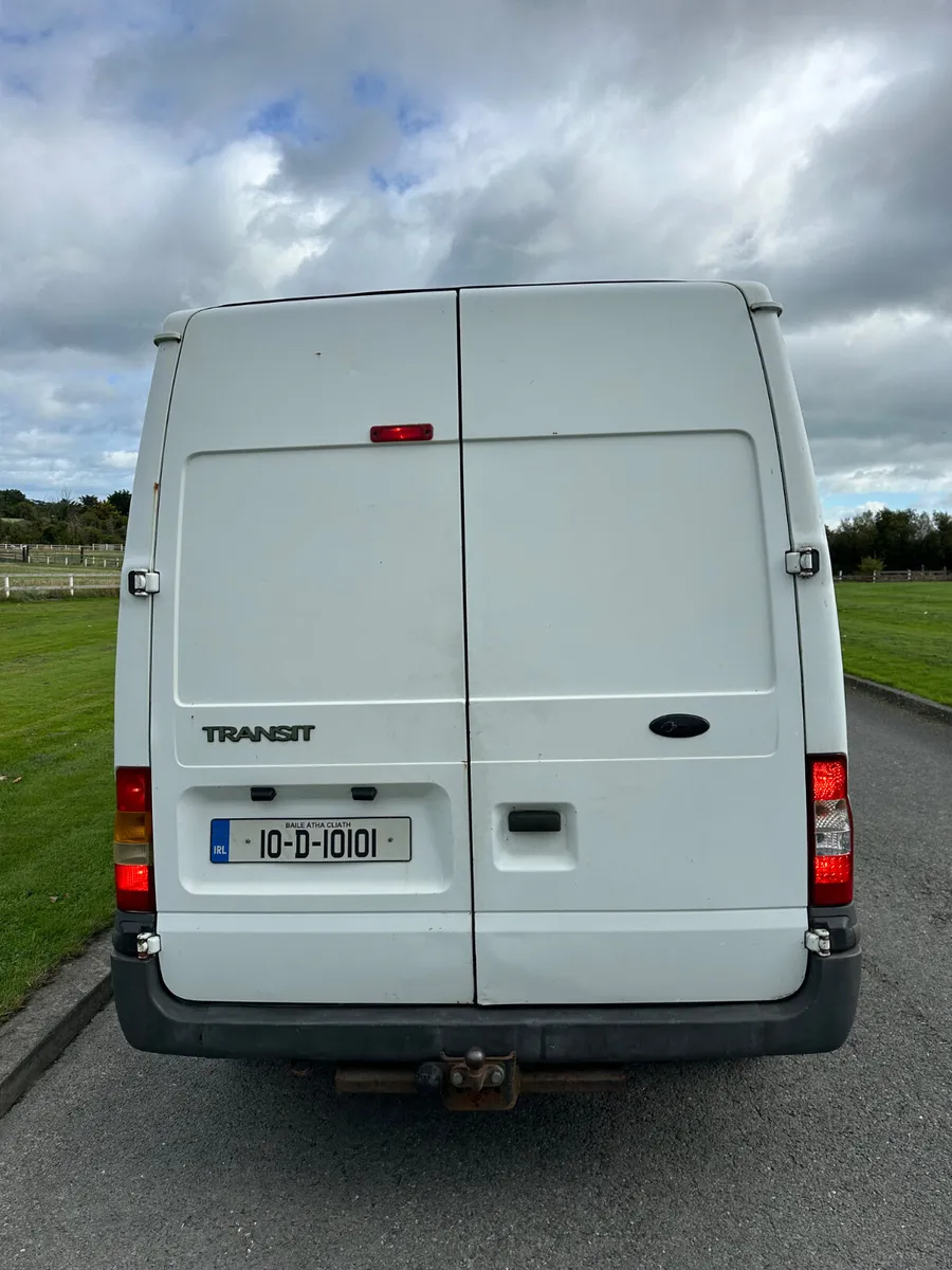 Ford Transit 2010 TAX/DOE 04/27 - Image 4