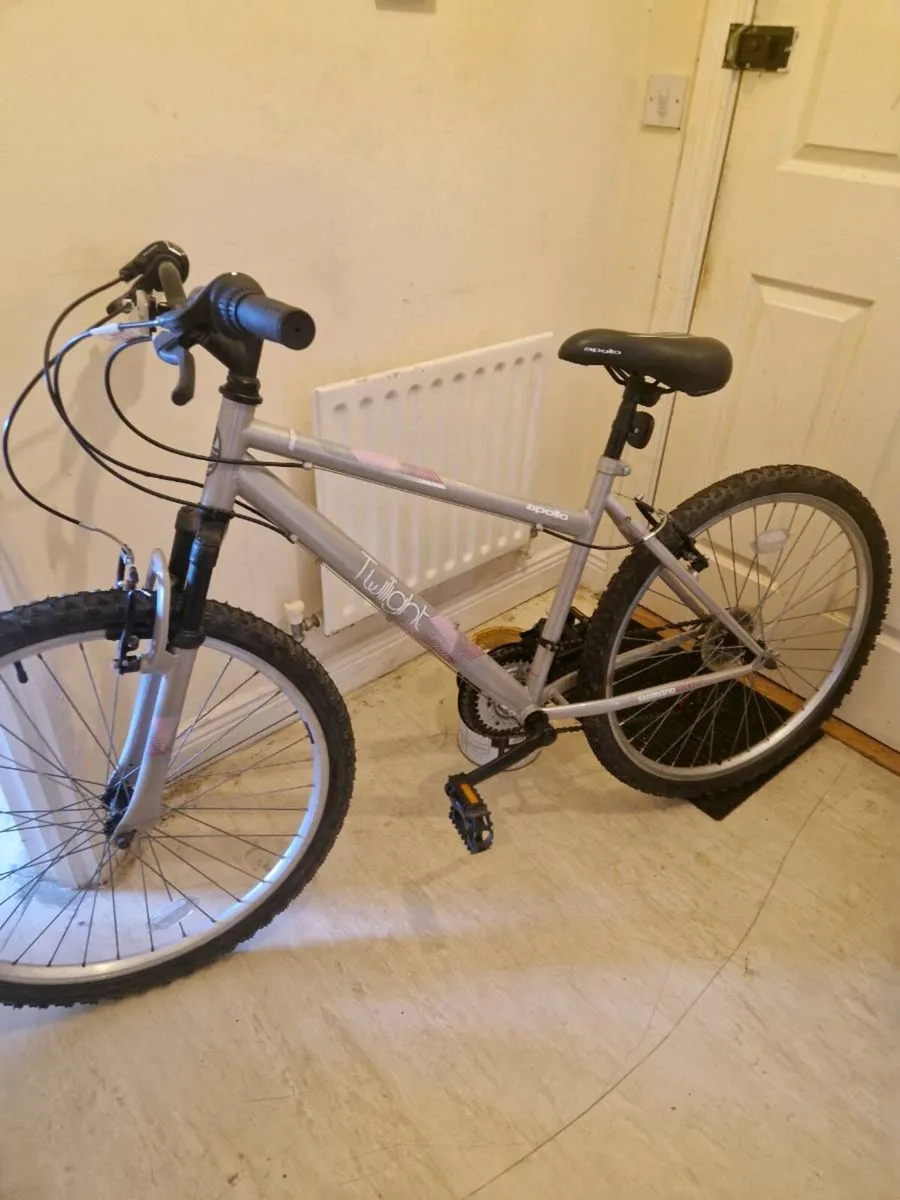 Women's apollo twilight bike. - Image 1