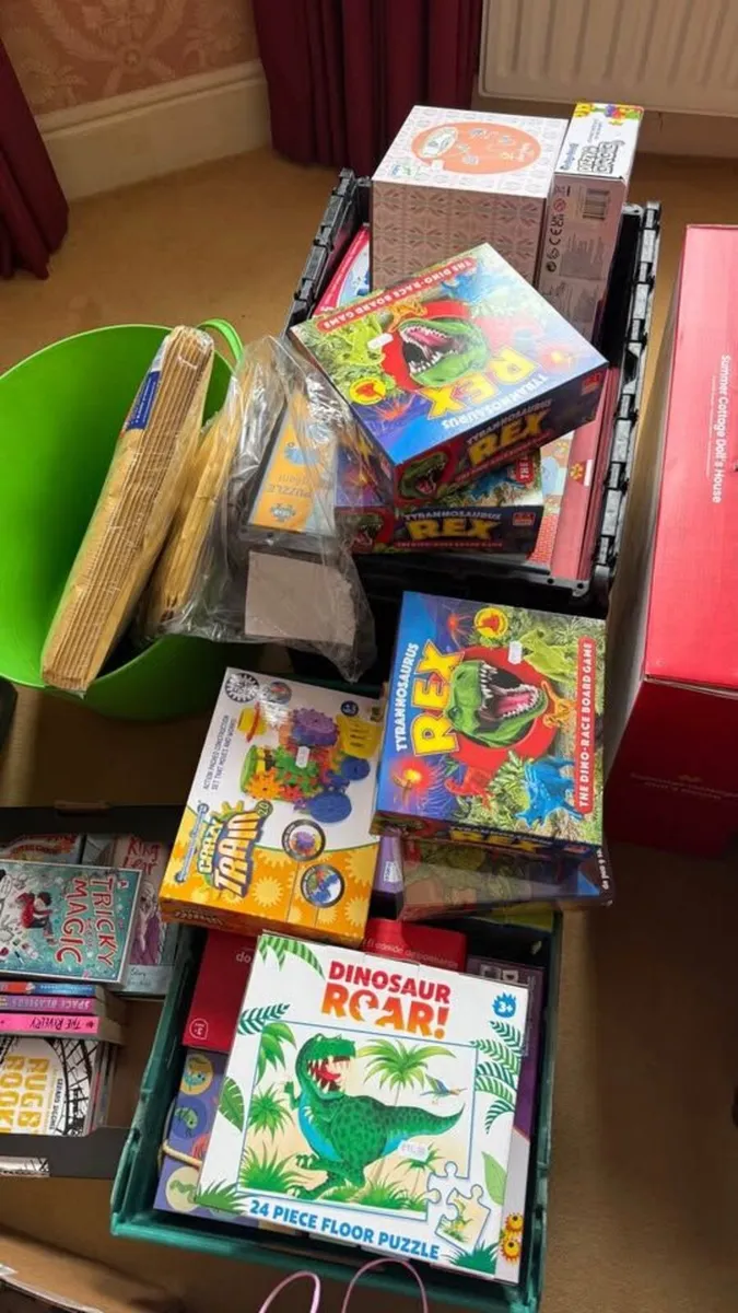 (BULK) Brand new books, cards and toys - Image 3