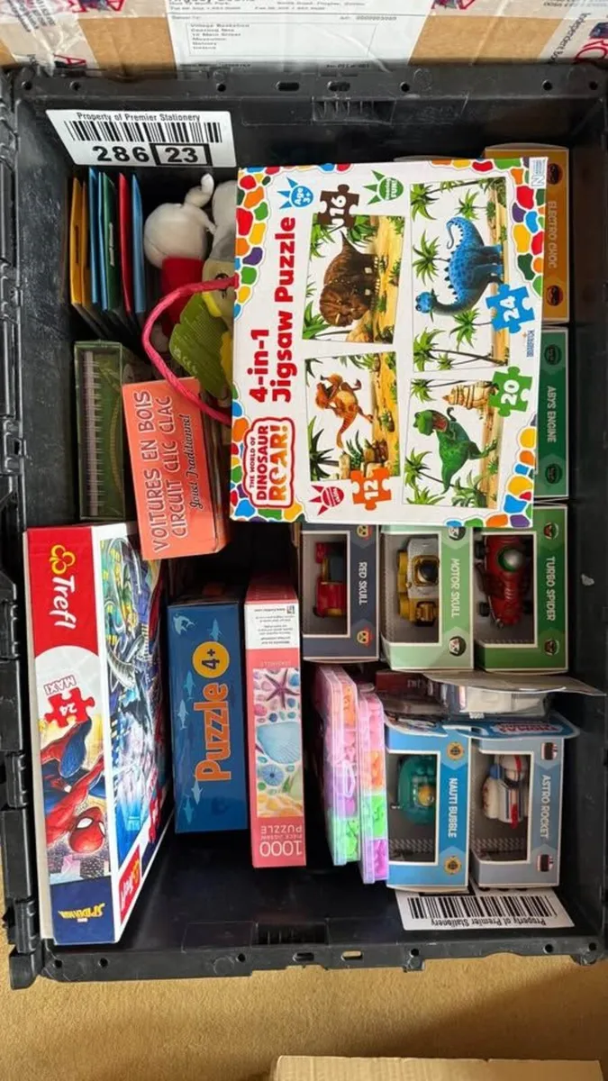 (BULK) Brand new books, cards and toys - Image 4