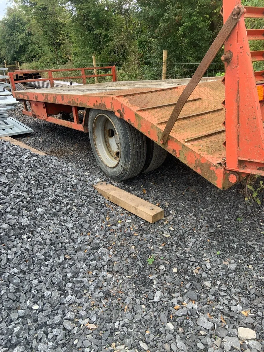Low loader - Image 1
