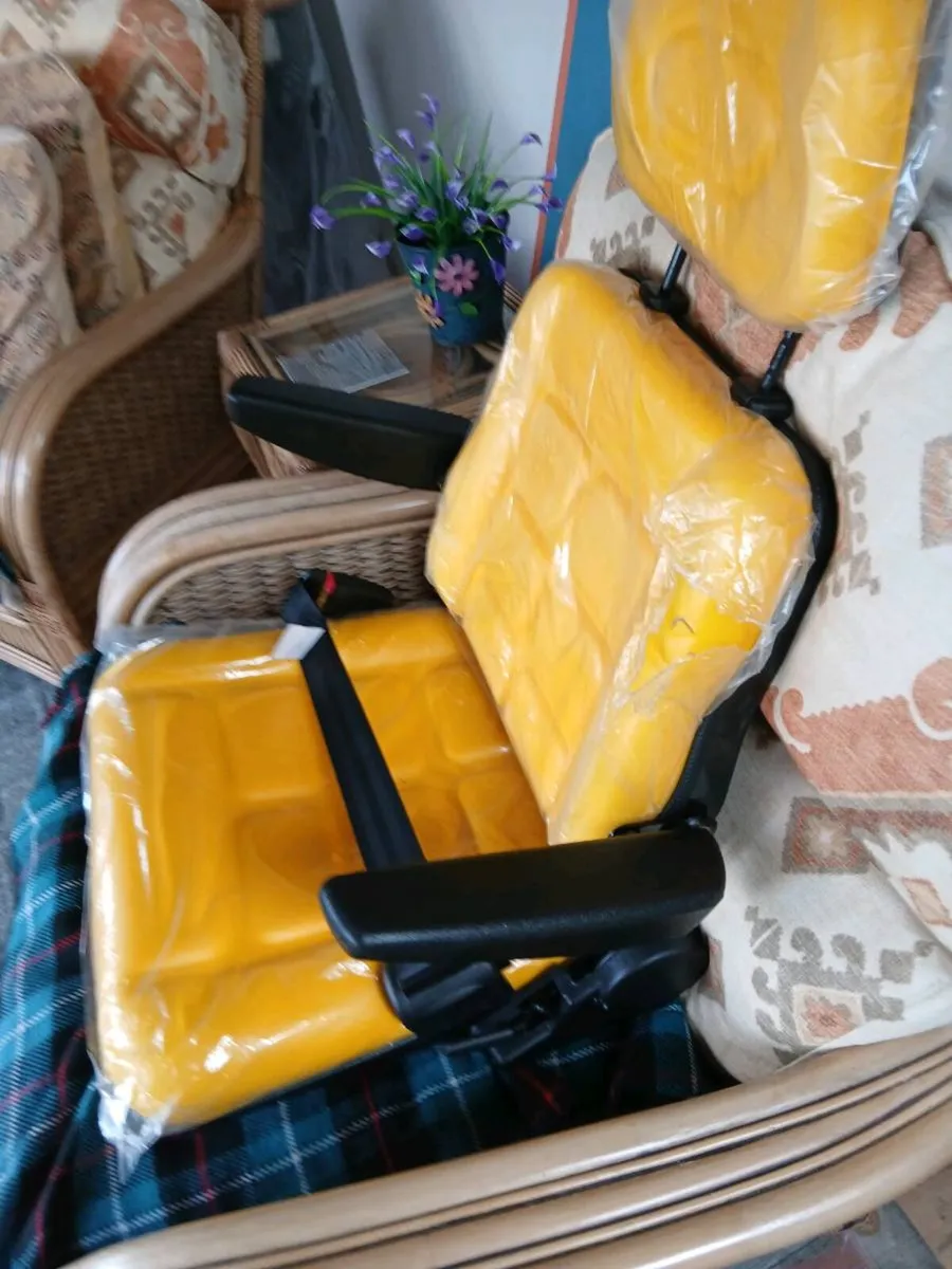 Lawn mower/Tractor seat - Image 2