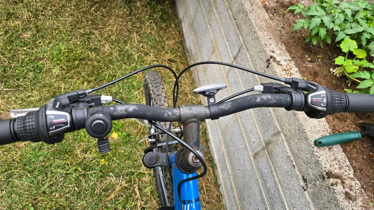 Apollo Phaze Mountain Bike - Image 3