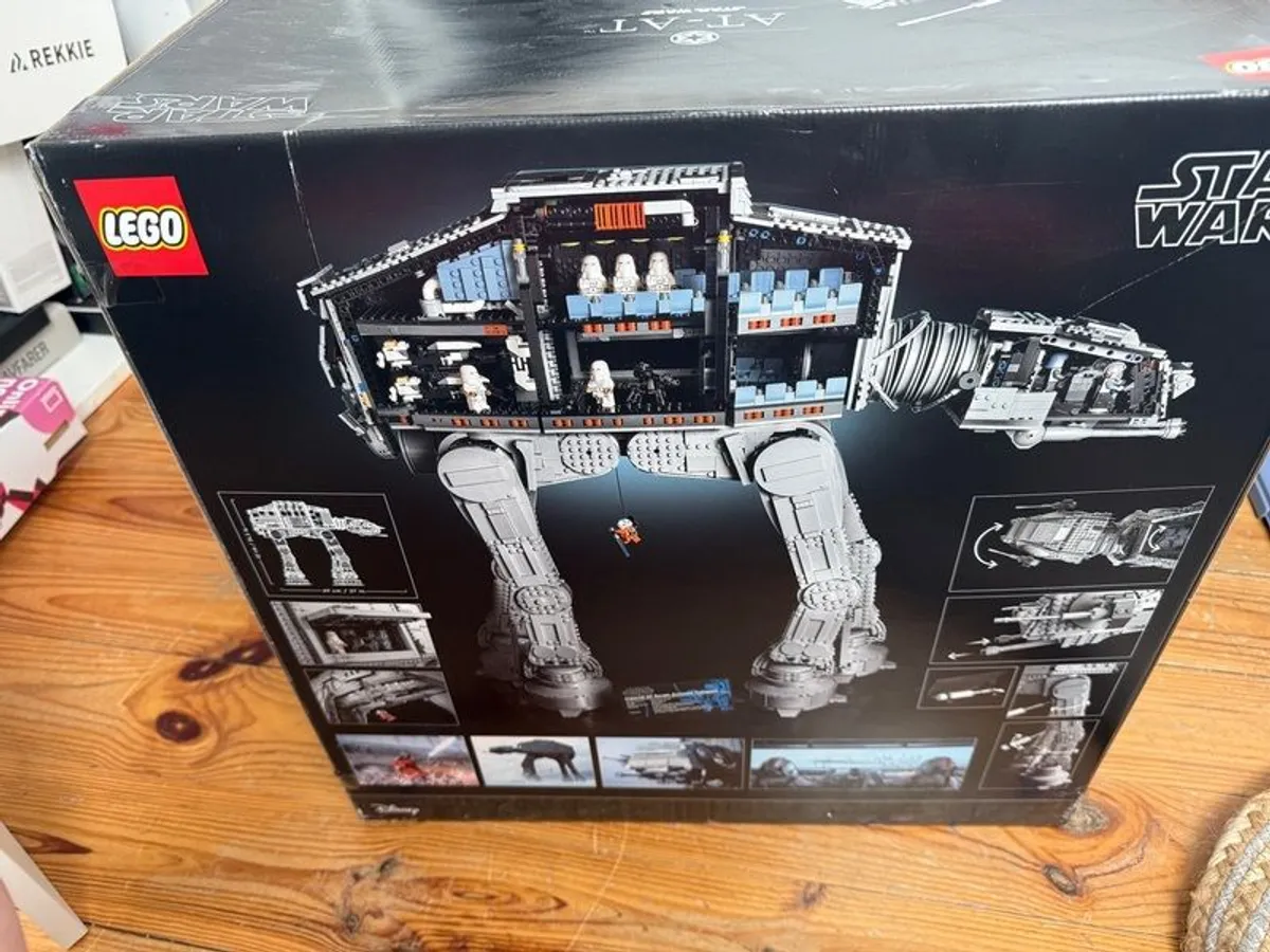 Lego At-at Ucs #75313 - Image 2
