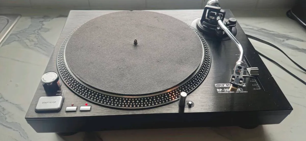 Turntable - Image 3