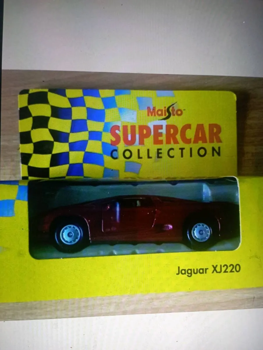 VINTAGE MAISTO SUPERCARS COLLECTION. - Image 1