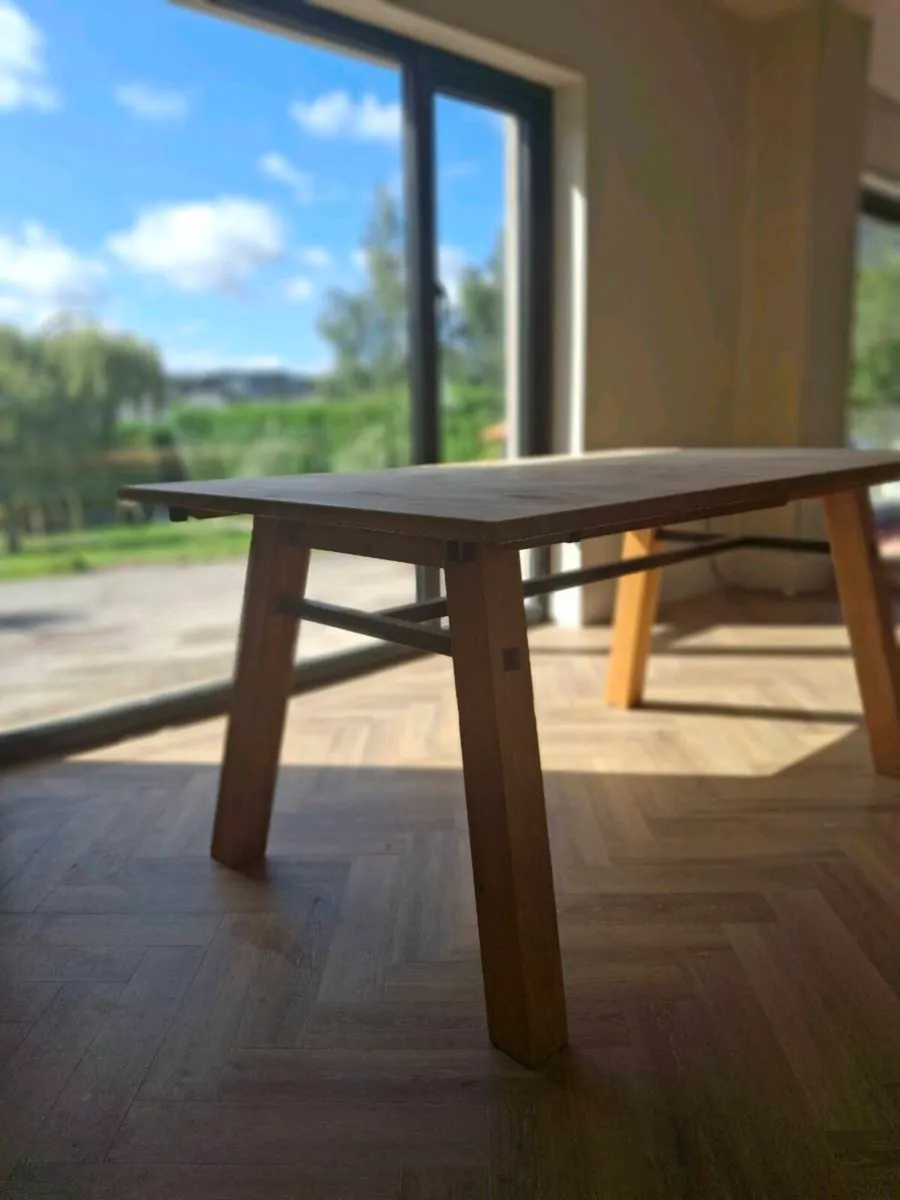 Dining table - Image 4
