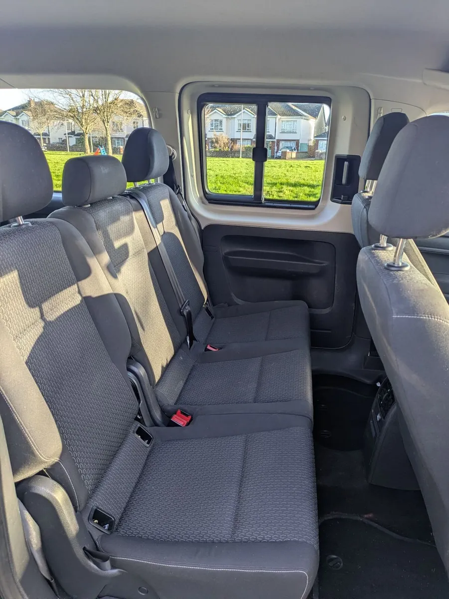 Volkswagen Caddy Maxi Life 2016 - Image 4