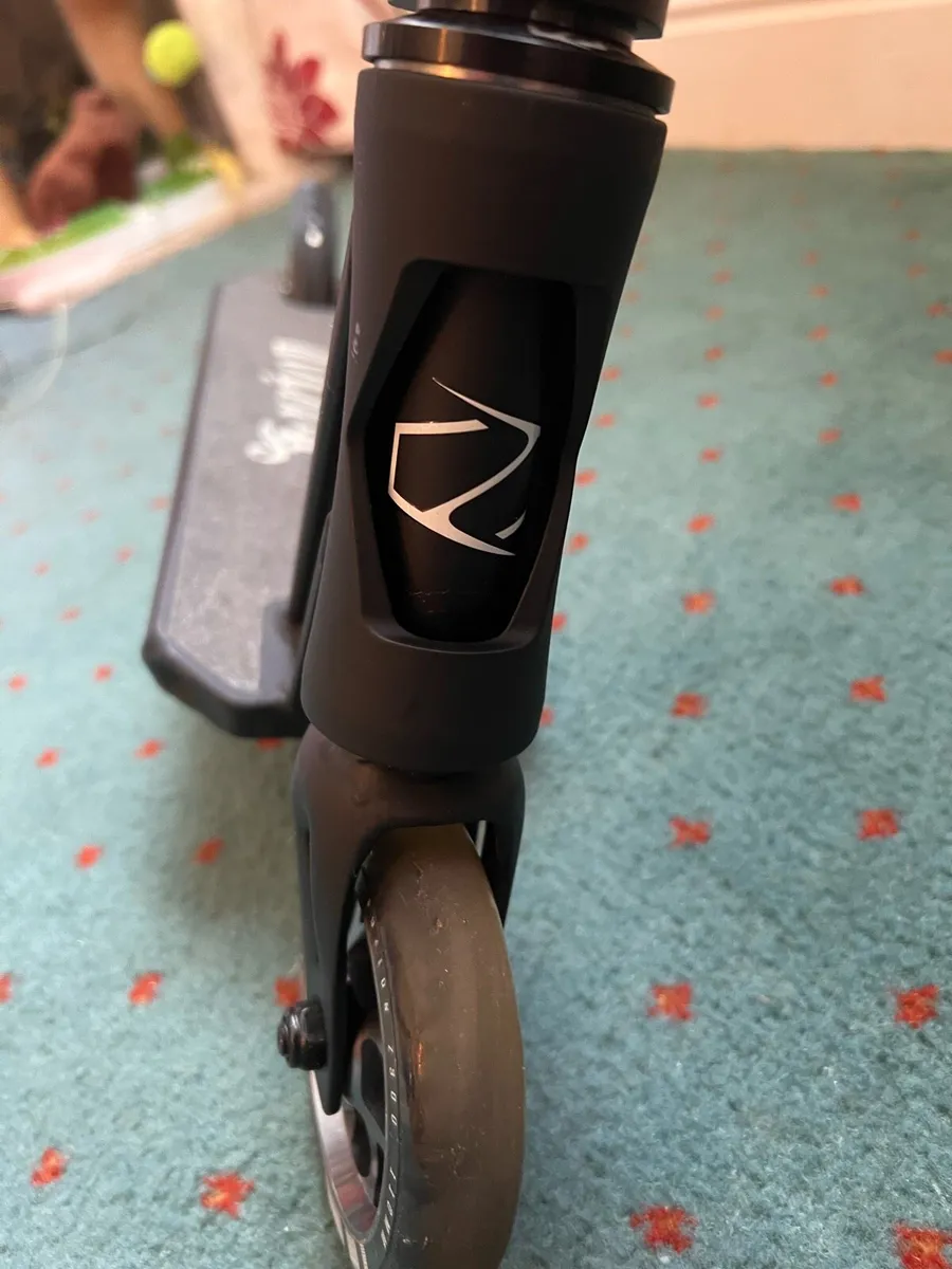 Stunt Scooter - Fusion - Image 3
