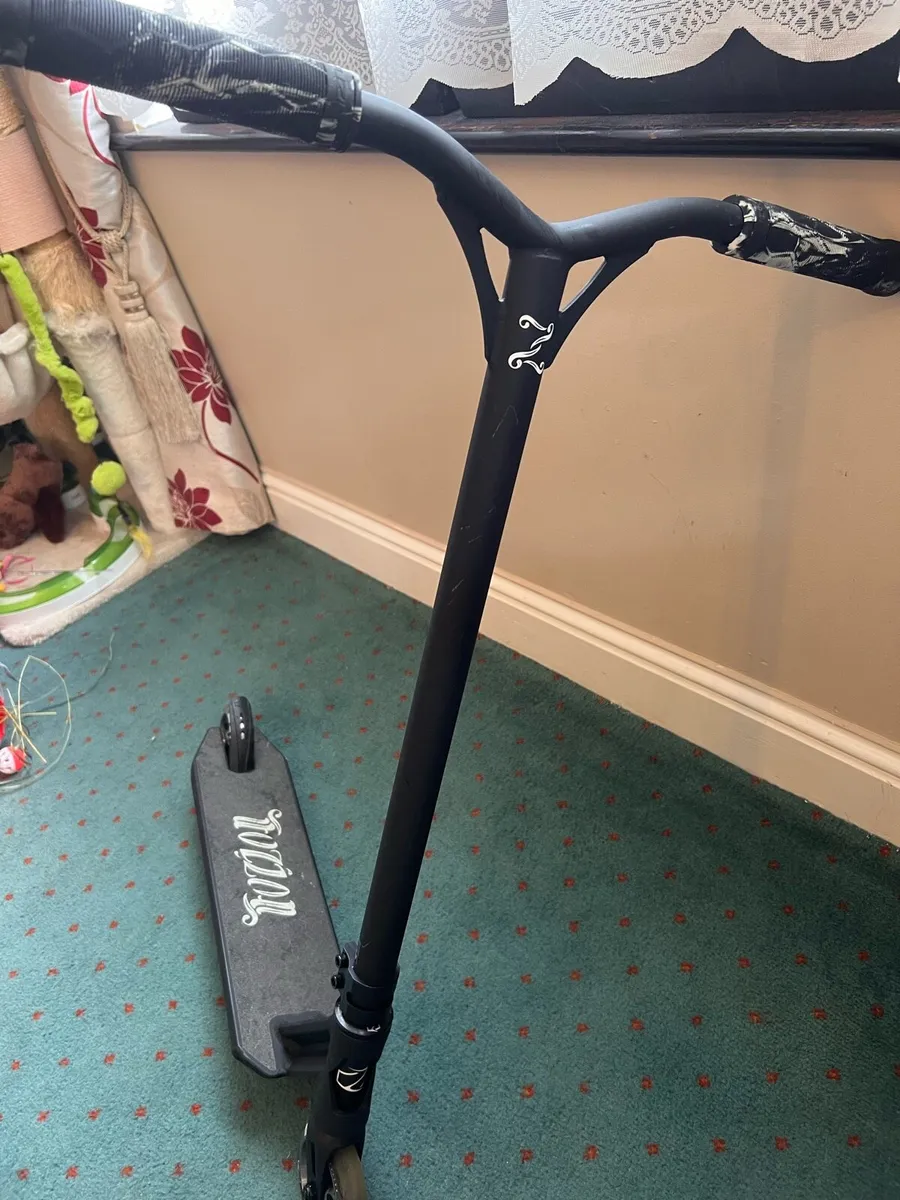 Stunt Scooter - Fusion - Image 1