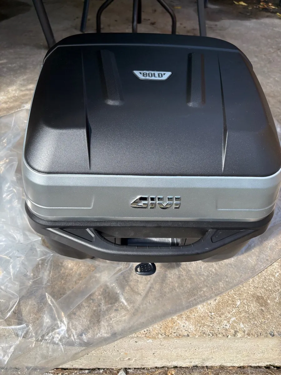 Givi Top box - Image 1