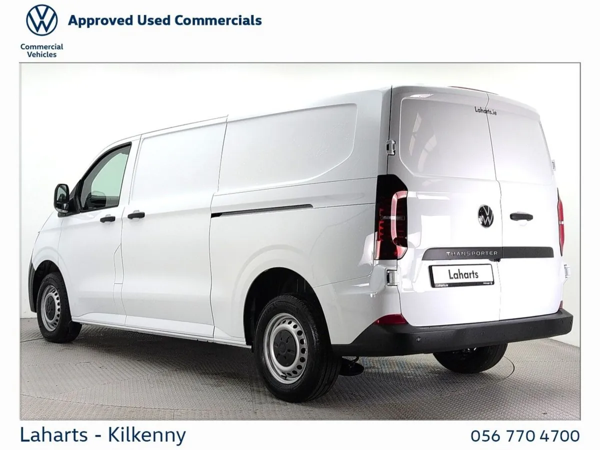 Volkswagen Transporter 30 VAN LWB TRENDLINE 110HP - Image 4