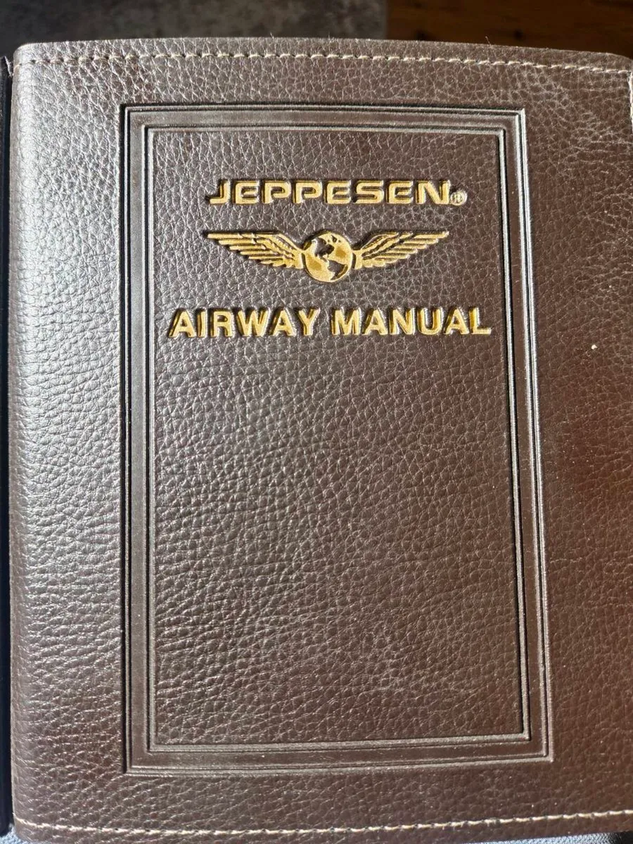 Jeppesen Airway Manual - Image 1