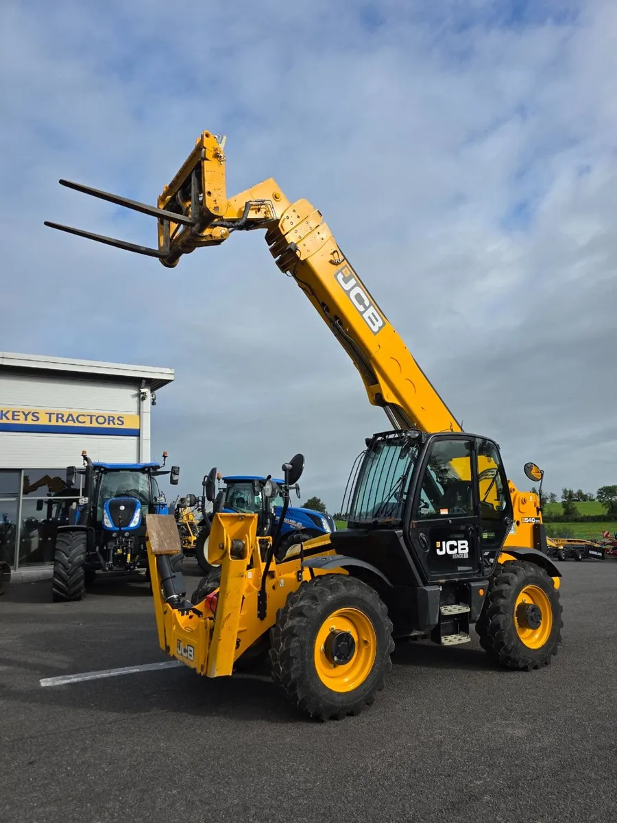 2023 JCB 540-170 - Image 2