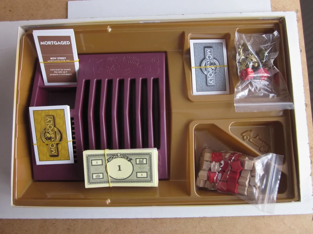 Monopoly Deluxe Edition 2003 - Image 3