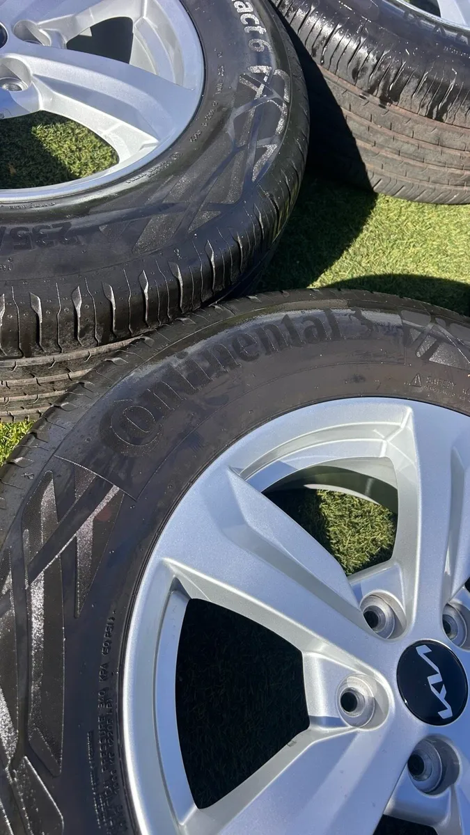 Kia alloys and tyres (brand new!) - Image 3